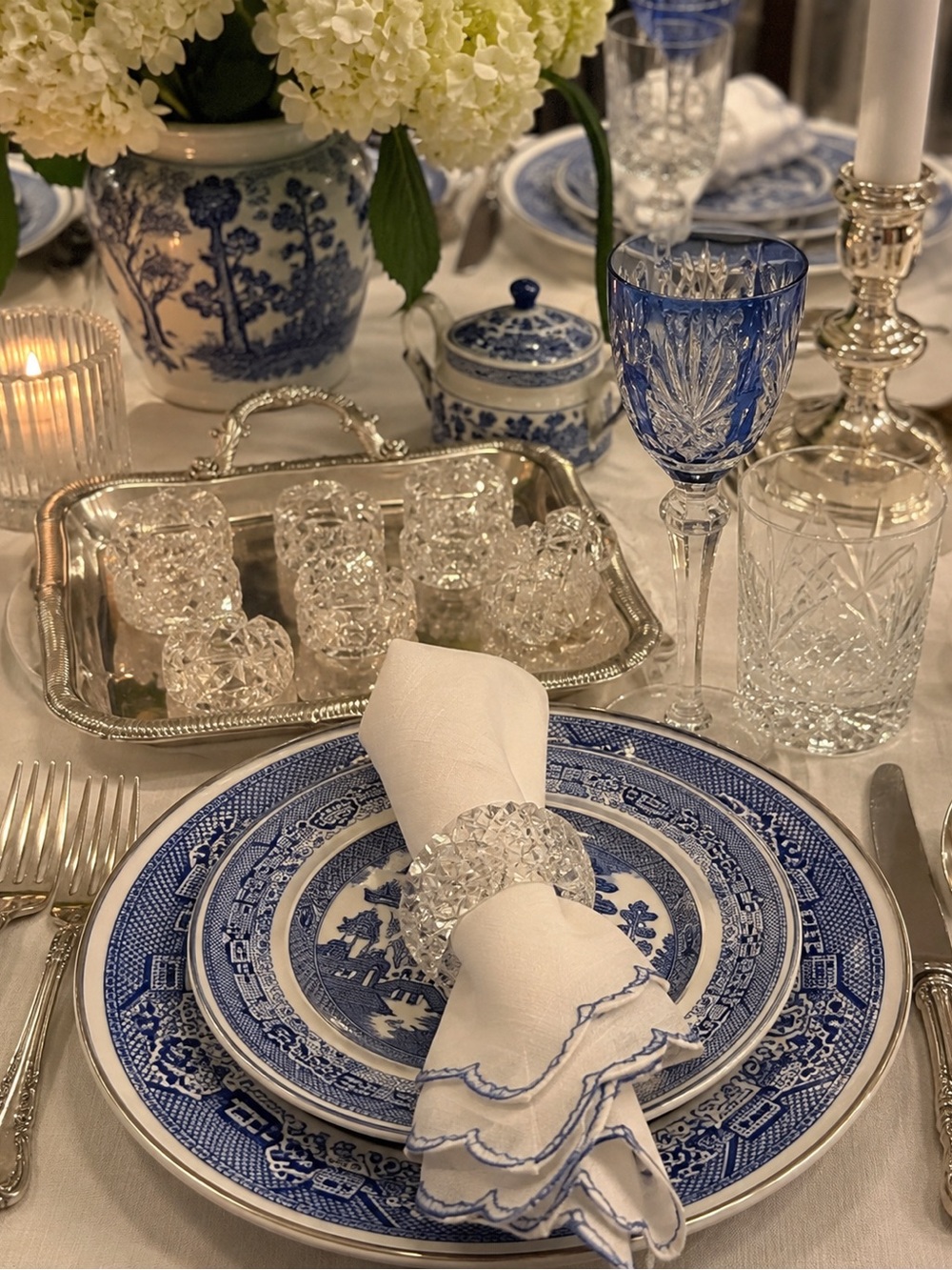 ✨ 11Vintage Glass Napkin Rings – Set ✨